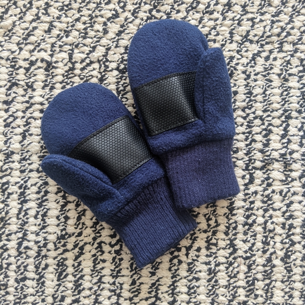 GAP Navy Mittens